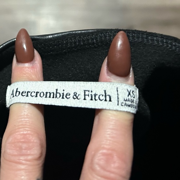 Abercrombie & Fitch Vegan Leather Leggings XS - Picture 5 of 5
